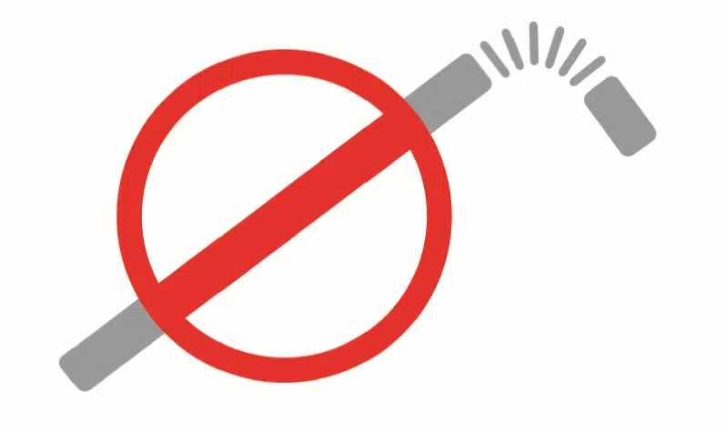sign that indicates no straws 